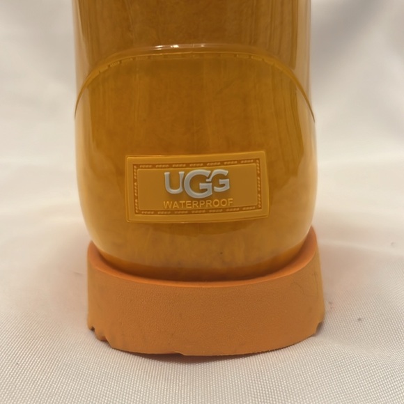 UGG Waterproof Boots size USA 5 23.5 centimeter - Picture 3 of 8